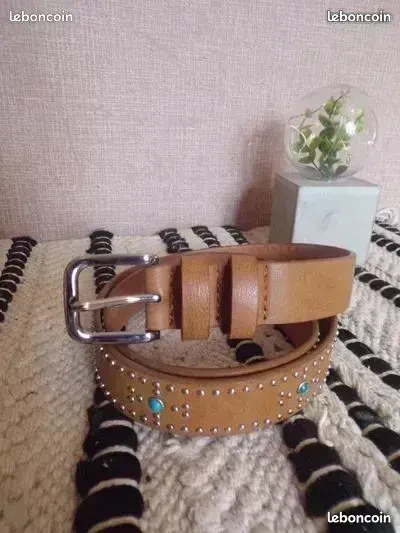 Cinturón con clavos talla 85 cm – photo 6